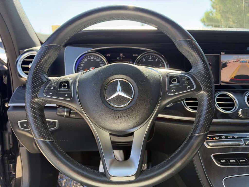 2018 Mercedes-Benz E-Class Image 11