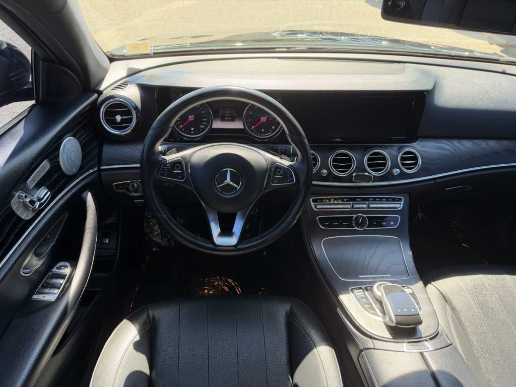 2018 Mercedes-Benz E-Class Image 13