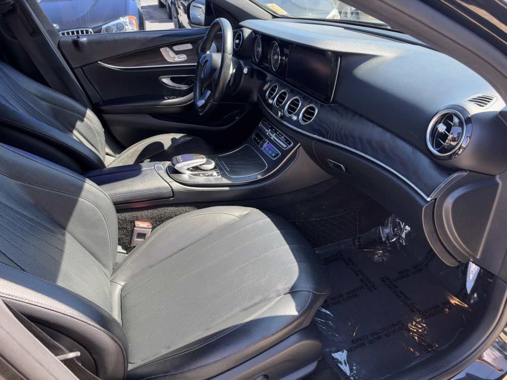 2018 Mercedes-Benz E-Class Image 14