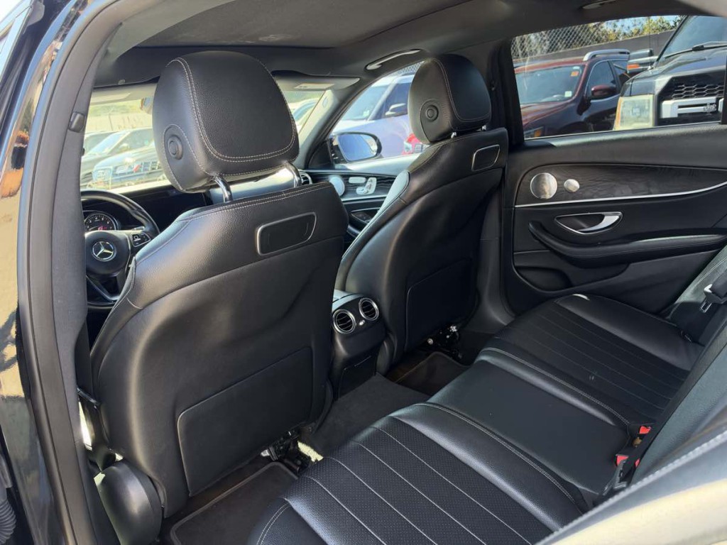 2018 Mercedes-Benz E-Class Image 17