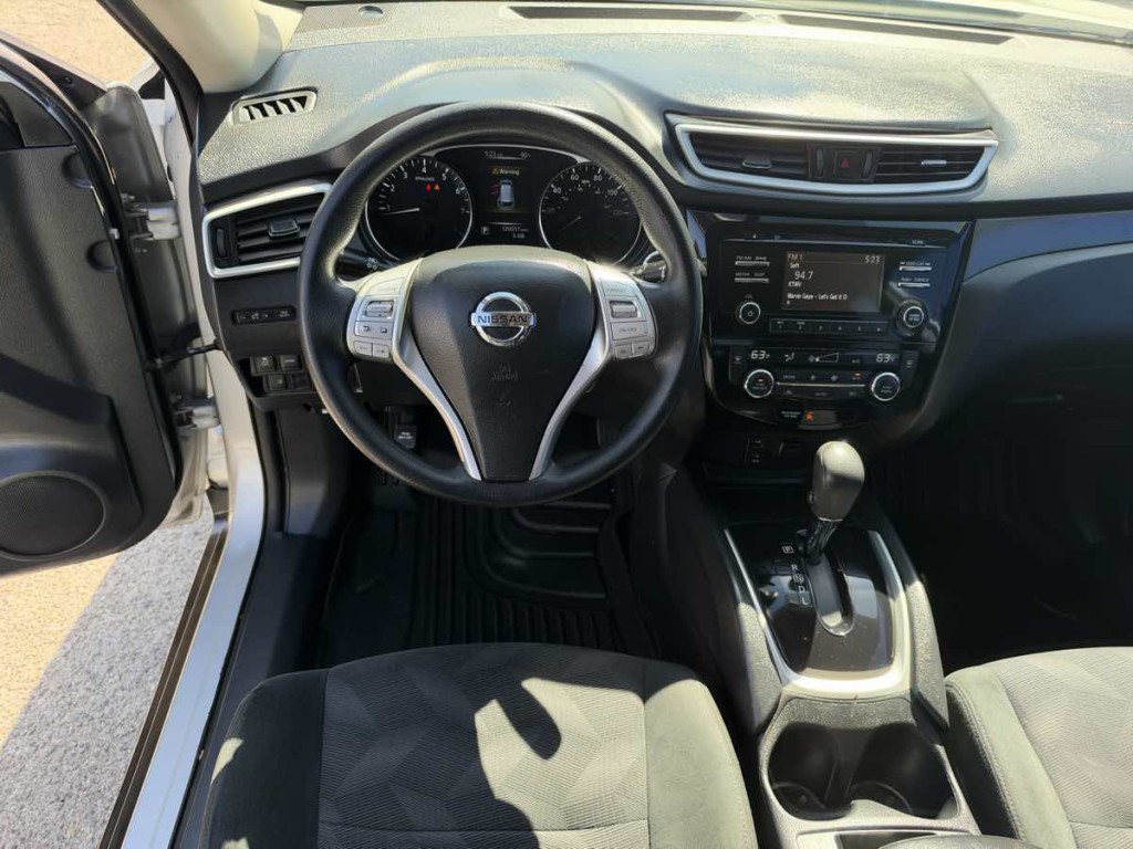 2016 Nissan Rogue Image 13