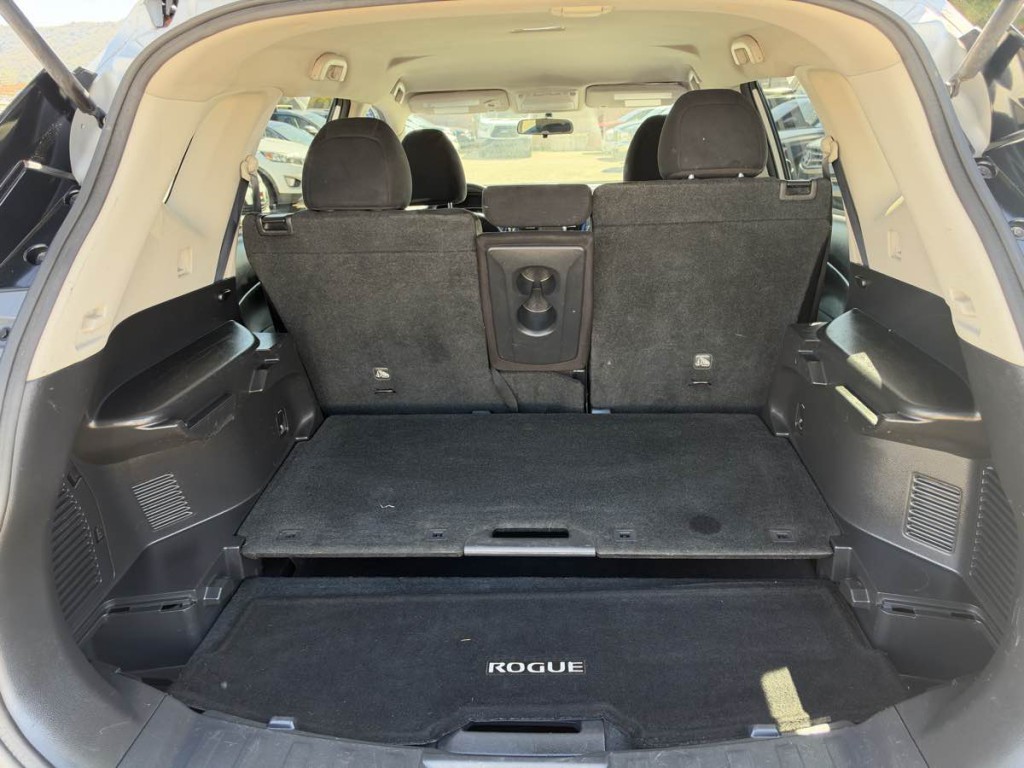 2016 Nissan Rogue Image 21