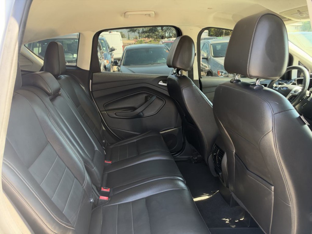 2016 Ford C-Max Image 15