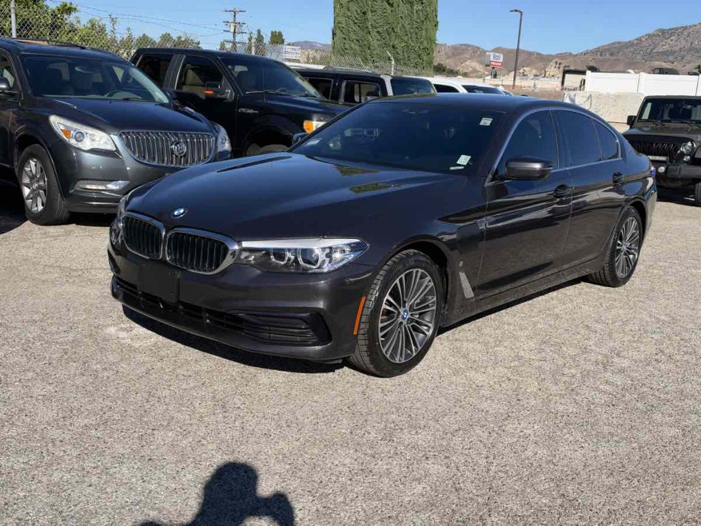 2019 BMW 5 Series Image 3