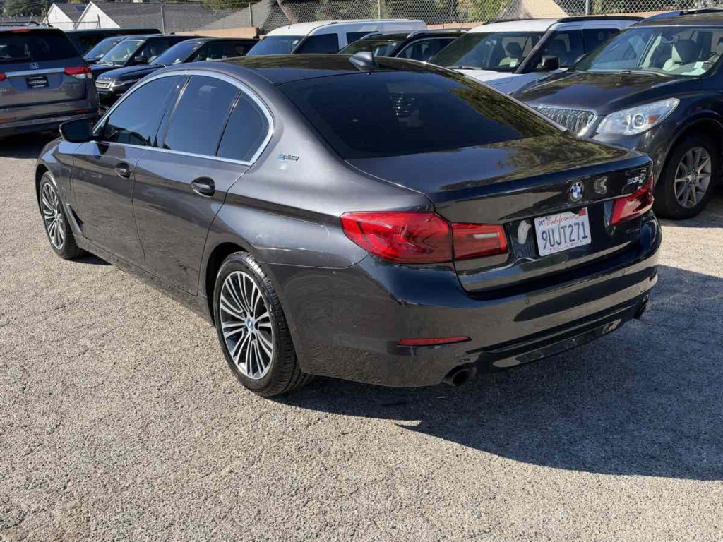 2019 BMW 5 Series Image 4