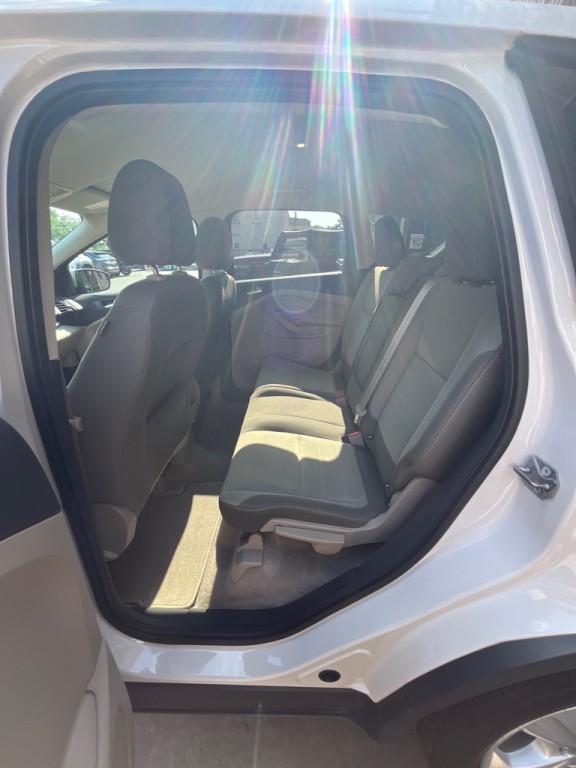 2015 Ford Escape Image 16