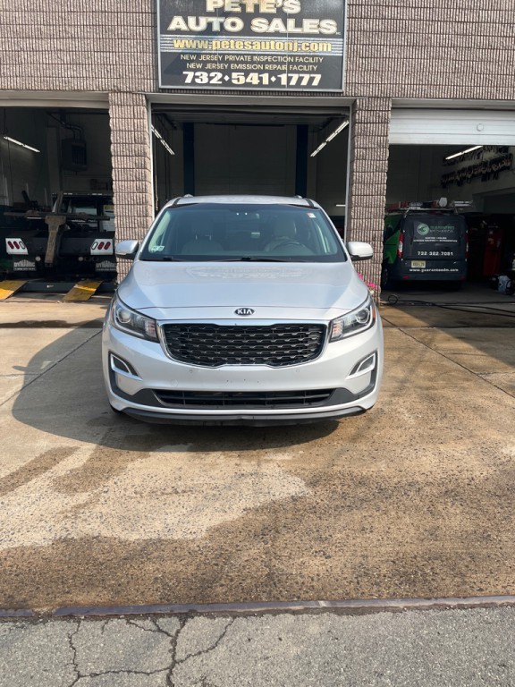 2021 Kia Sedona Image 2