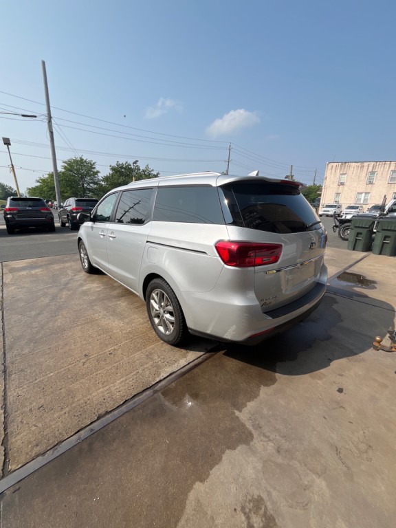 2021 Kia Sedona Image 7