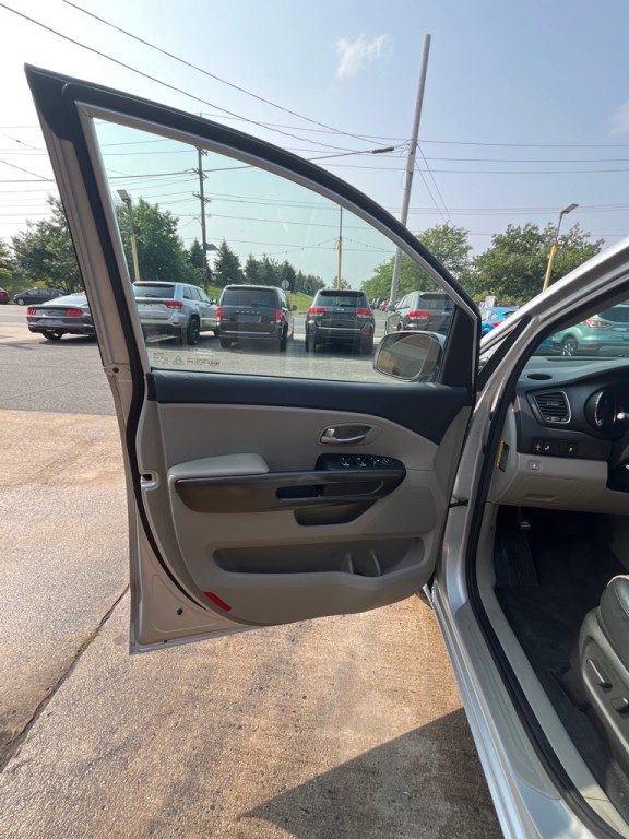 2021 Kia Sedona Image 9