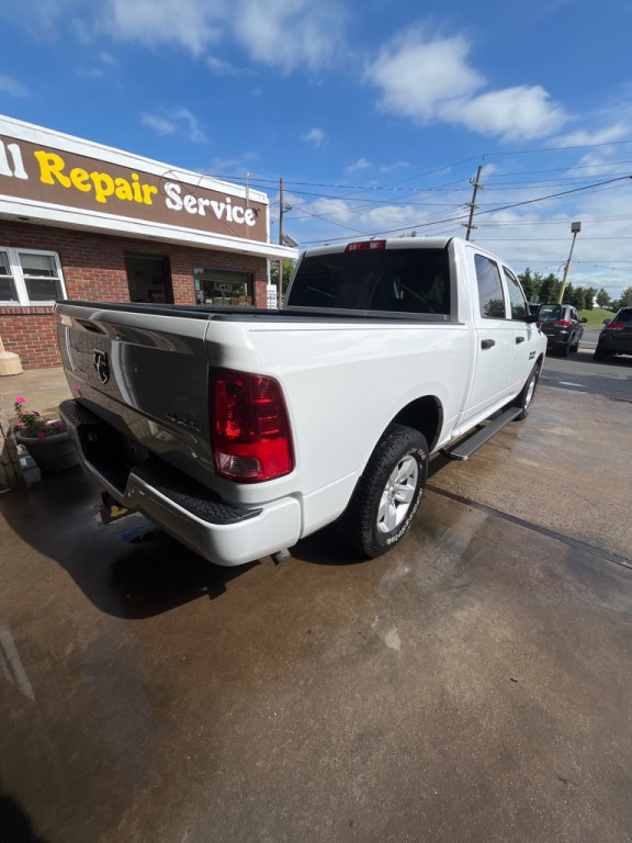 2016 RAM 1500 Image 5