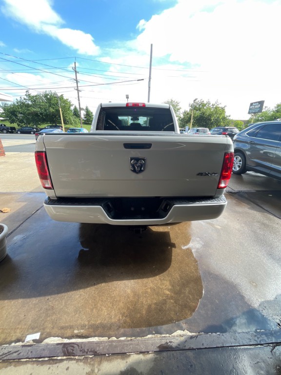2016 RAM 1500 Image 6