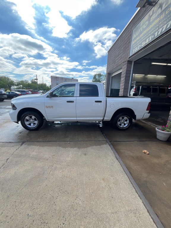 2016 RAM 1500 Image 8