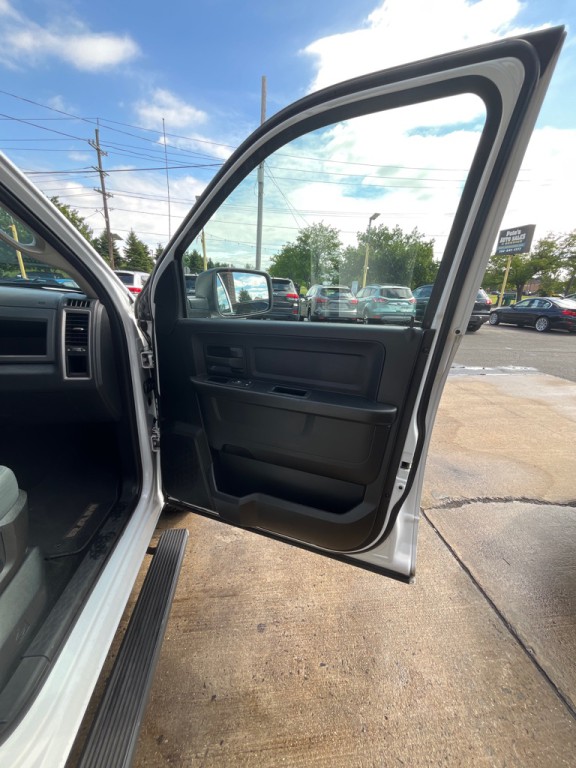 2016 RAM 1500 Image 11
