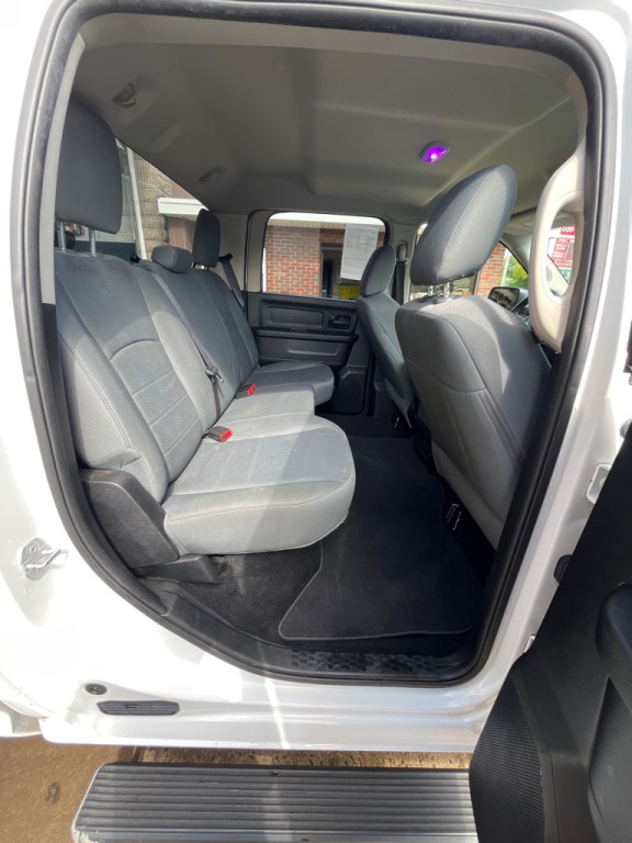 2016 RAM 1500 Image 15