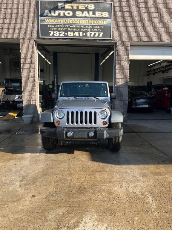 2013 Jeep Wrangler Image 2