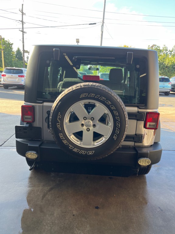 2013 Jeep Wrangler Image 6