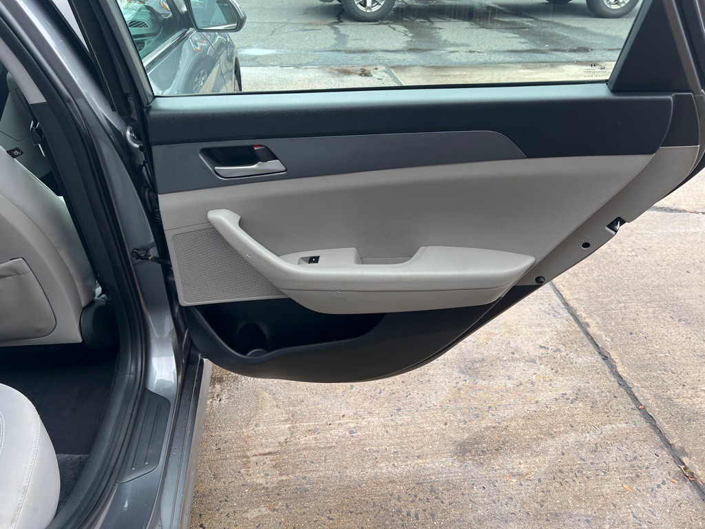2018 Hyundai Sonata Image 18
