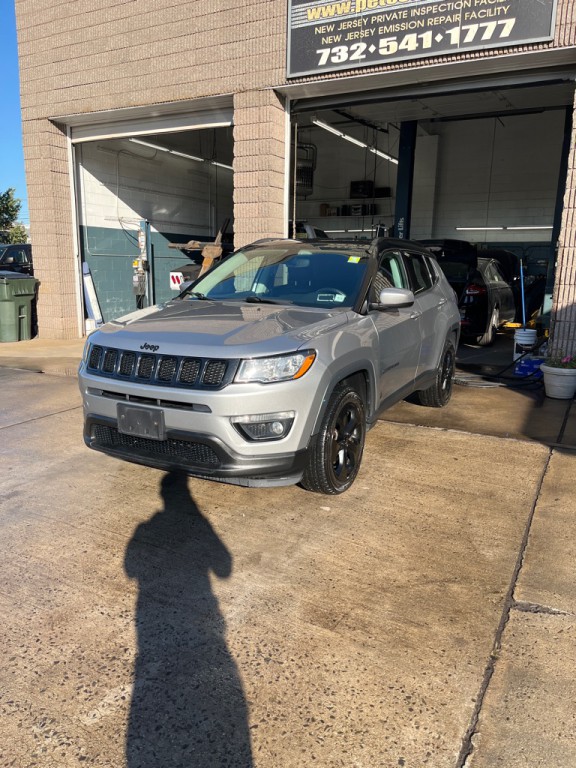 2018 Jeep Compass Image 1