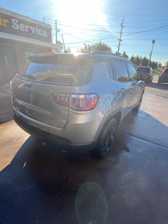 2018 Jeep Compass Image 5
