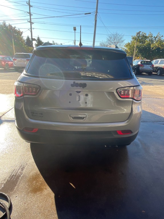 2018 Jeep Compass Image 6