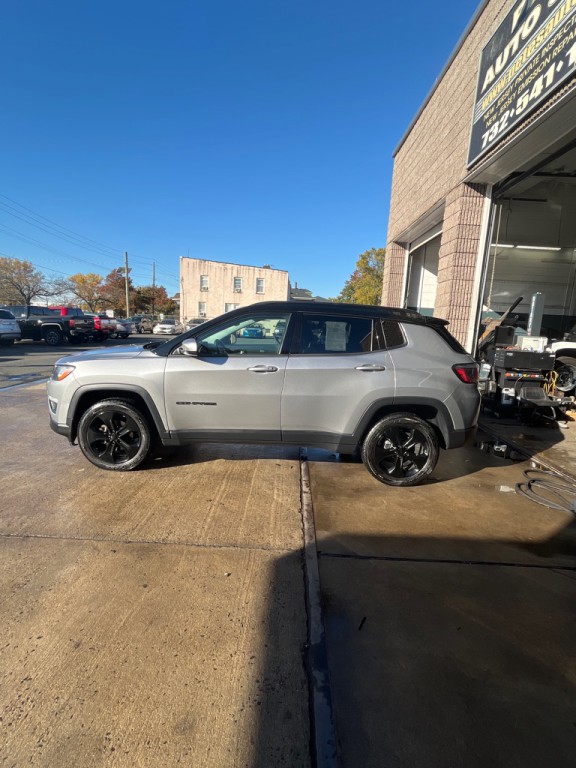 2018 Jeep Compass Image 8