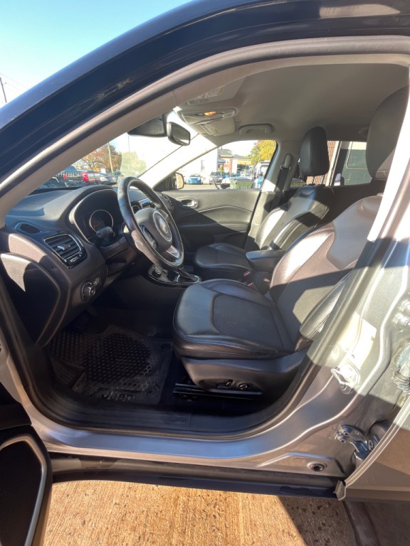 2018 Jeep Compass Image 10