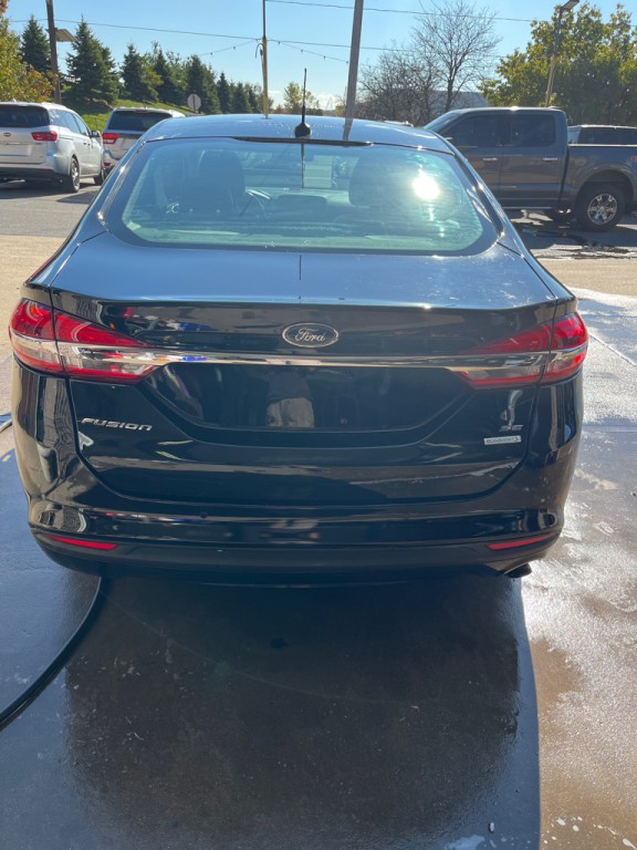 2017 Ford Fusion Image 6