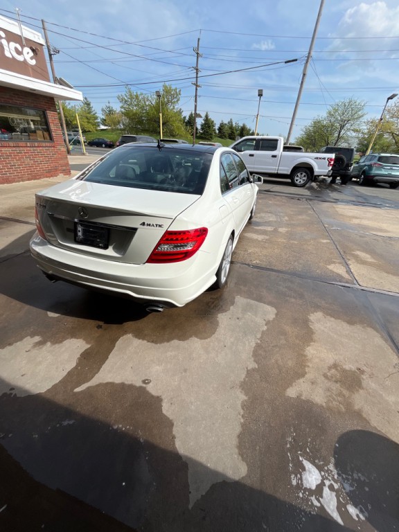 2012 Mercedes-Benz C-Class Image 5