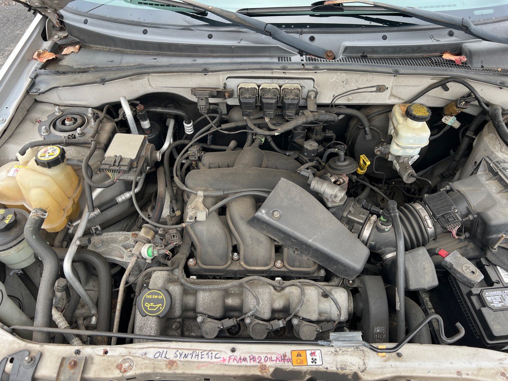 2005 Ford Escape Image 19