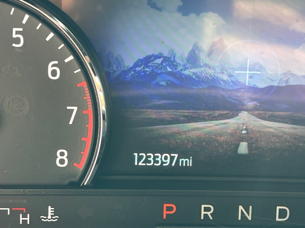 2021 Ford Explorer Image 9