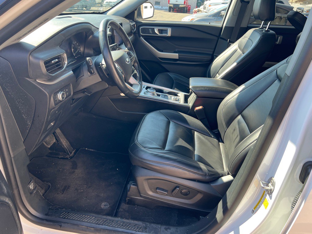 2021 Ford Explorer Image 11