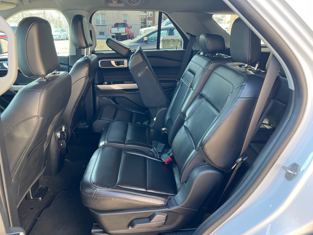 2021 Ford Explorer Image 14