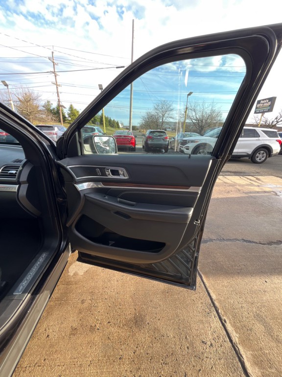 2019 Ford Explorer Image 11