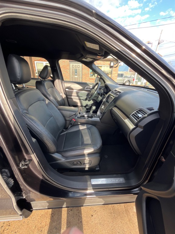 2019 Ford Explorer Image 12