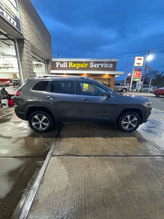 2019 Jeep Cherokee Image 4
