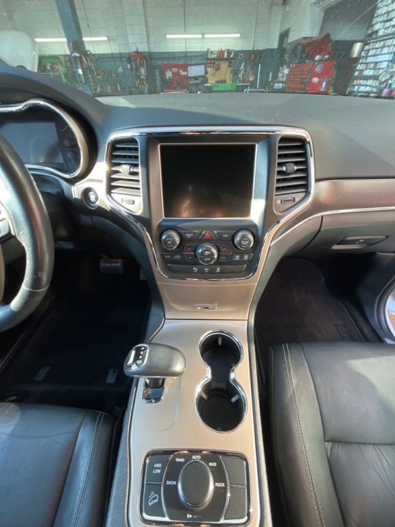 2015 Jeep Grand Cherokee Image 13