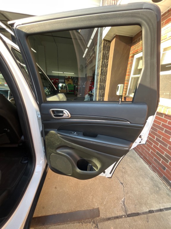 2015 Jeep Grand Cherokee Image 14