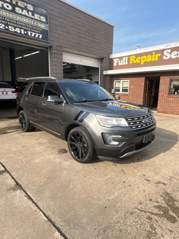 2017 Ford Explorer Image 3