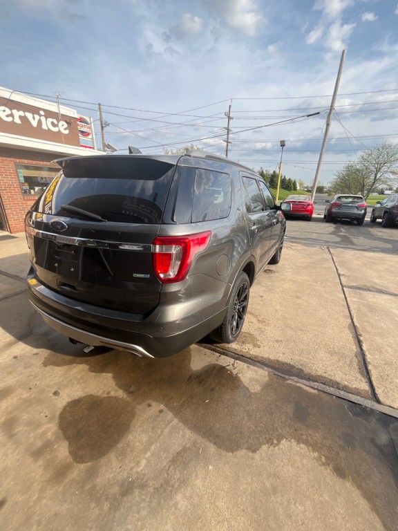 2017 Ford Explorer Image 5