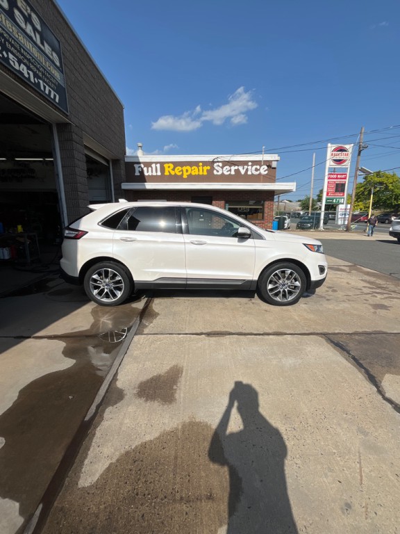 2017 Ford Edge Image 4