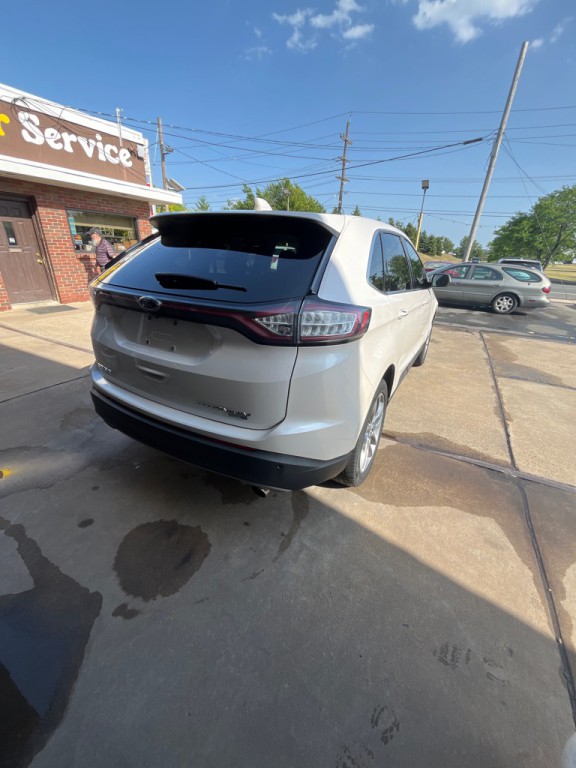 2017 Ford Edge Image 5