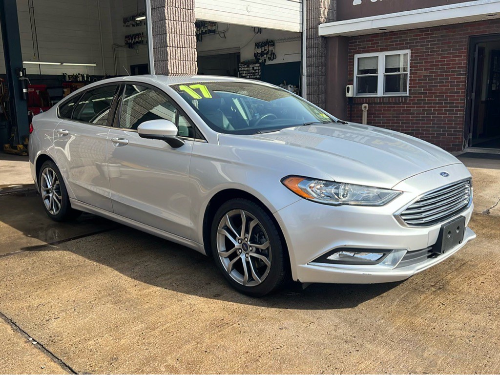 2017 Ford Fusion Image 3
