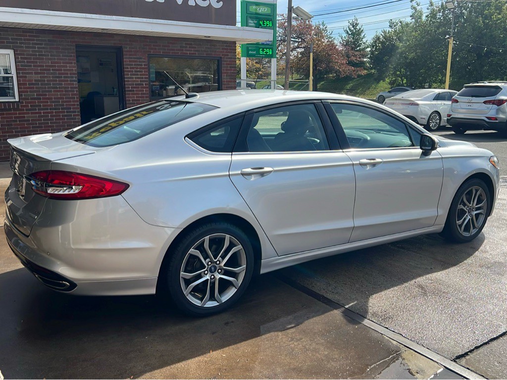 2017 Ford Fusion Image 5