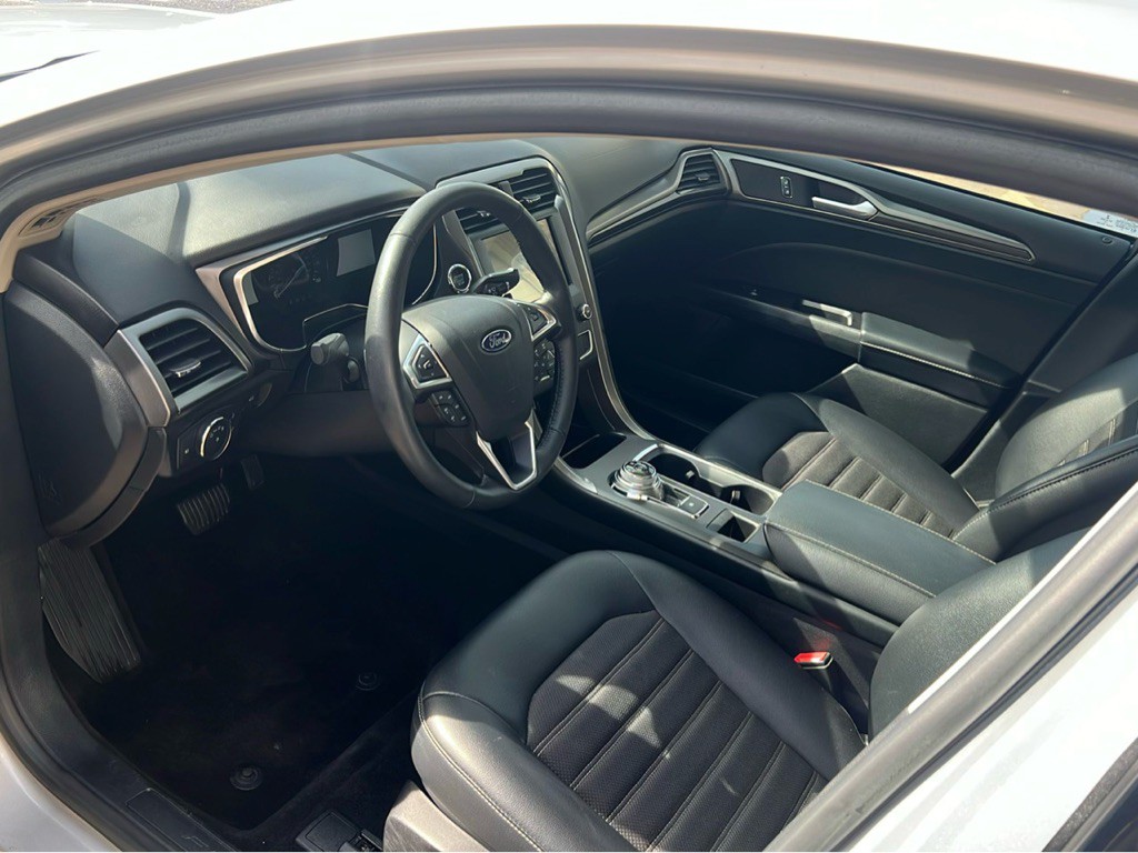 2017 Ford Fusion Image 9