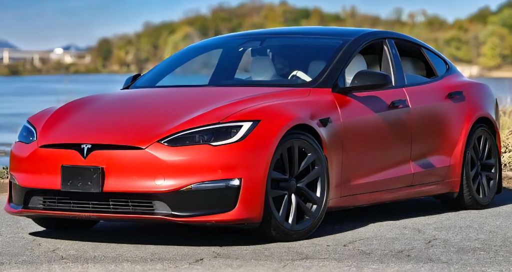 2022 Tesla Model S Image 1