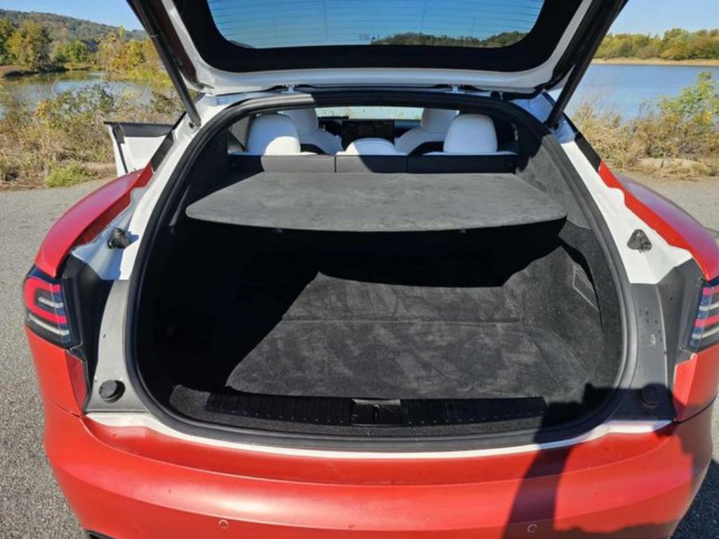 2022 Tesla Model S Image 18