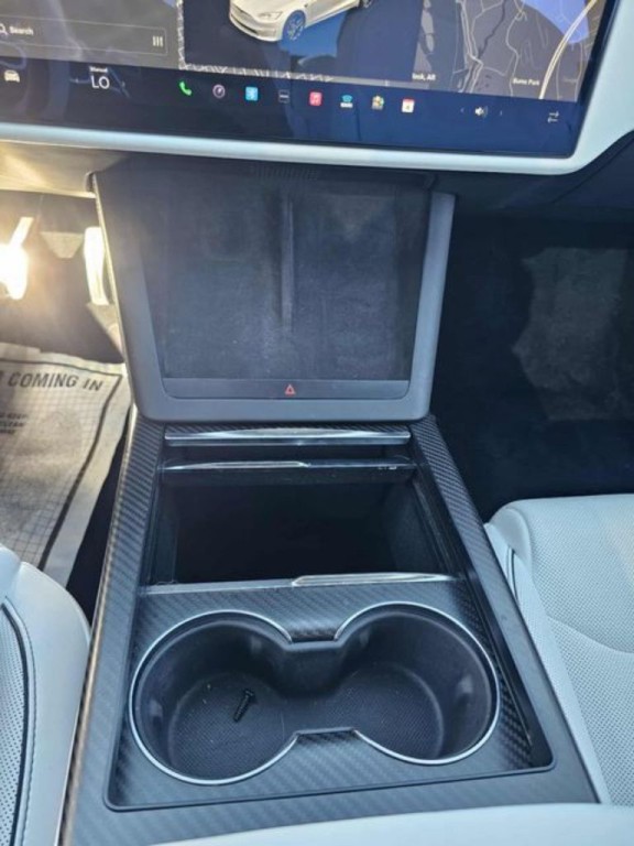 2022 Tesla Model S Image 27