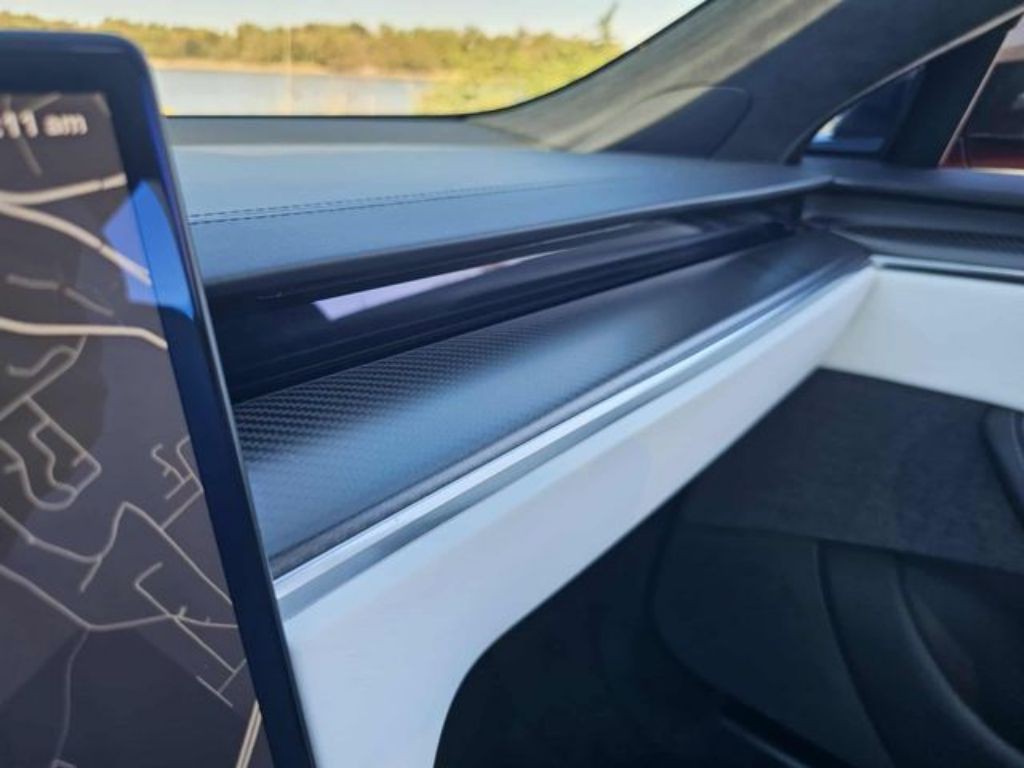 2022 Tesla Model S Image 30