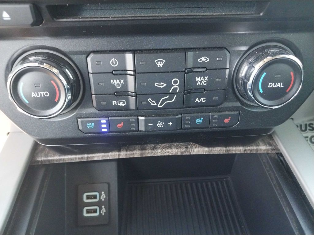 2017 Ford F-350 Image 27