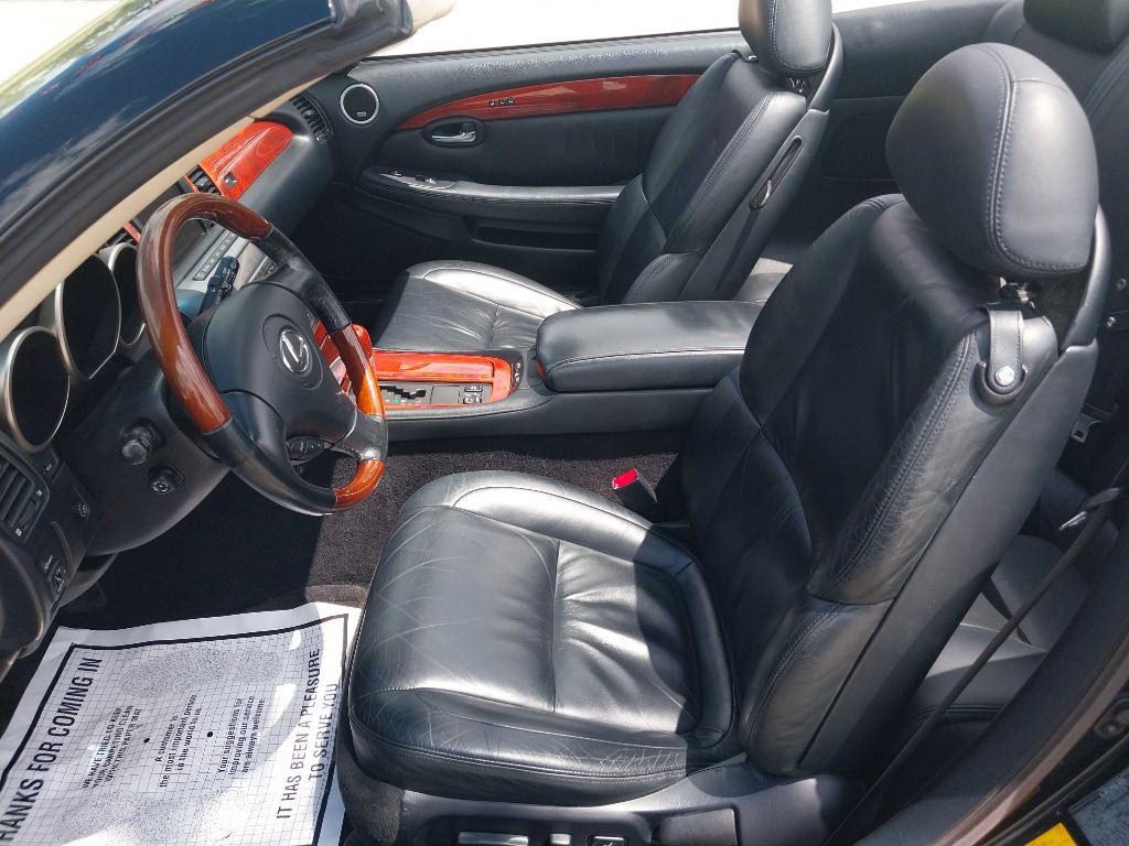 2003 Lexus SC Image 24